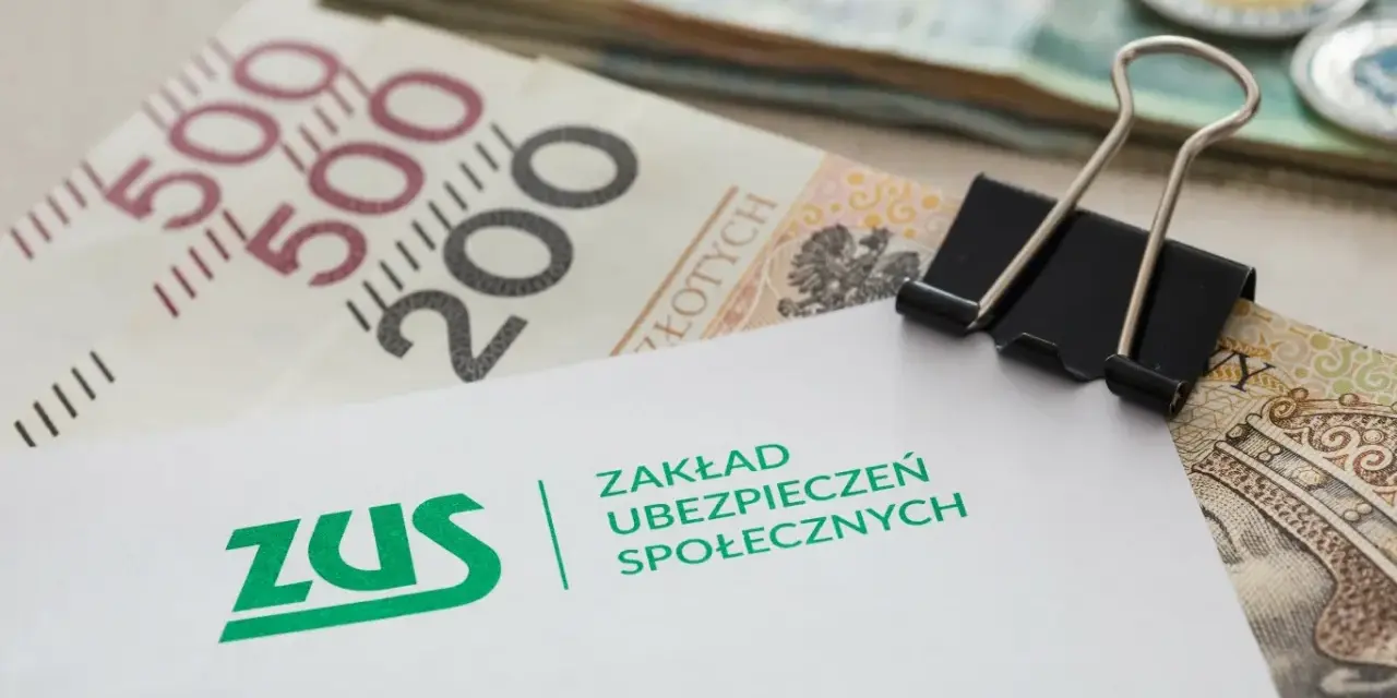 ZUS i pieniądze. Ile trzeba być na zwolnieniu, by dostać odszkodowanie z ZUS? Sprawdź zasady.