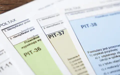Formularze podatkowe PIT-36, PIT-37, PIT-38. Przygotowanie do rozliczenia rocznego, w tym emerytura w Polsce.