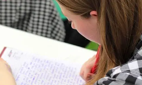 Nauczanie zaoczne: co to? Czy to studia dla Ciebie? Sprawdź!