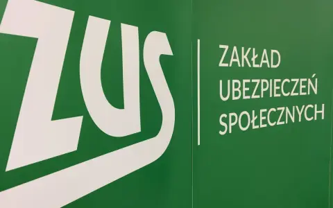 Logo ZUS i napis "Zakład Ubezpieczeń Społecznych". Możliwa jednorazowa wypłata z subkonta ZUS.