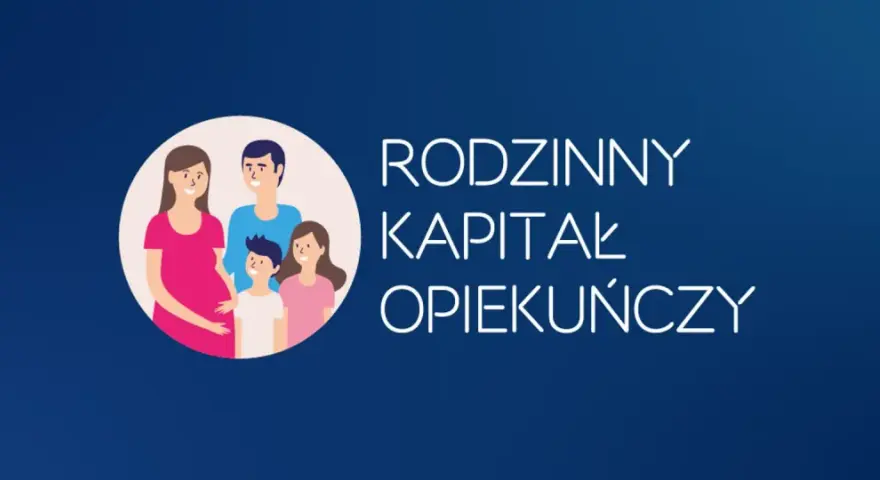 Rodzinny kapitał opiekuńczy: uśmiechnięta rodzina z ciężarną mamą, tatą i dwójką dzieci.