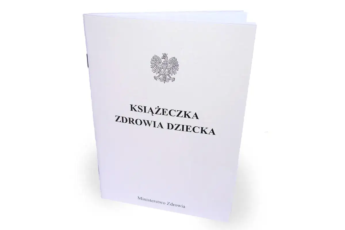 Biała książeczka zdrowia dziecka z godłem Polski i napisem 